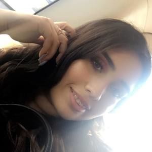 Meet your Posher, Ivette